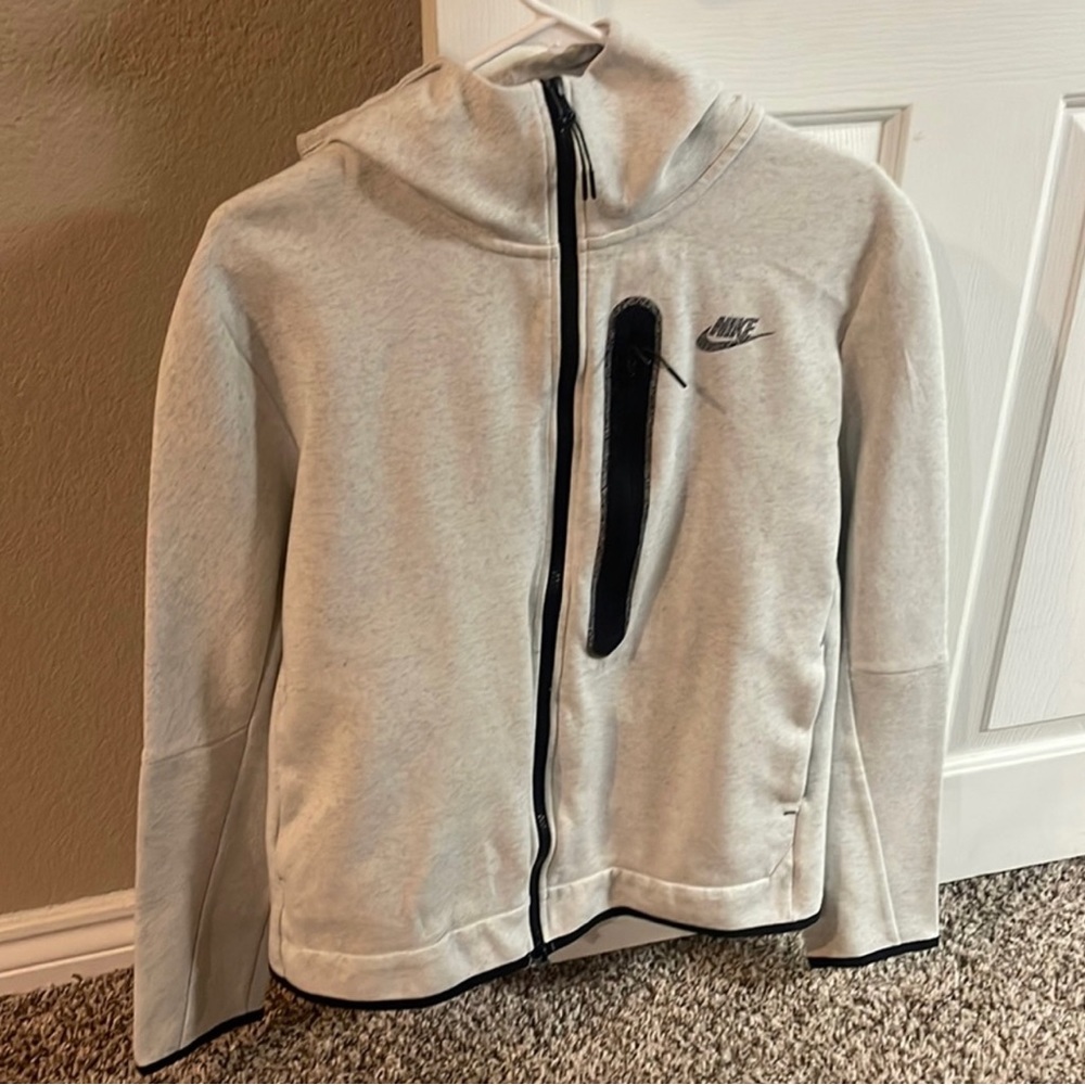 Nike tech fleece jacket